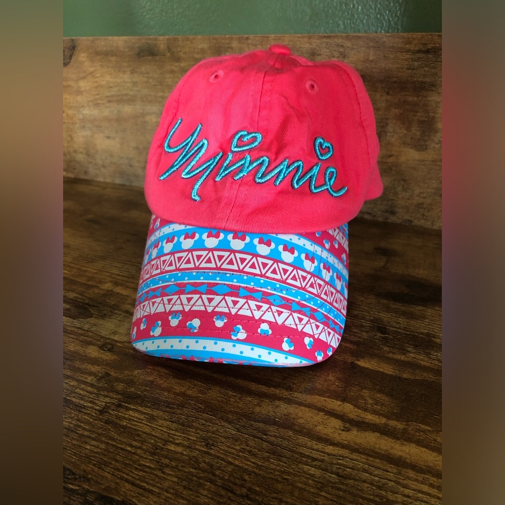 LIKE NEW “Minnie” Cap